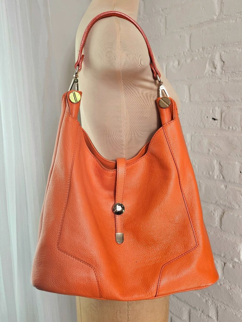Neiman Marcus Orange Leather Hobo Bag Convertible Shoulder Bag 2 Straps